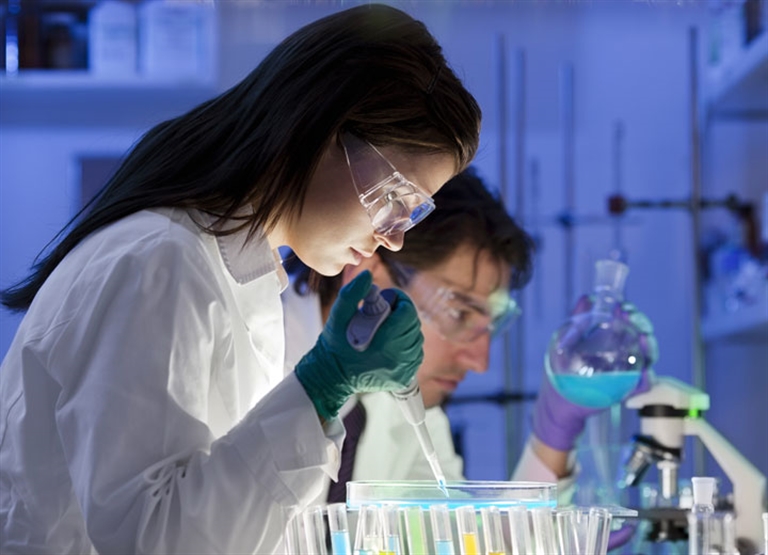 Puhdastilojen ja laboratorioiden kostutus